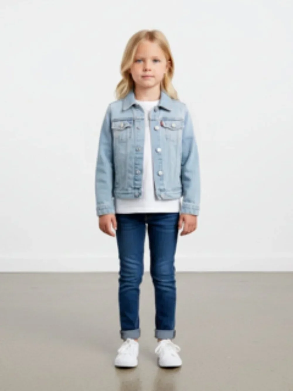 Levi’s Denim Jean jacket Girl’s MEDIUM (10-12) Button Front Western light Blue